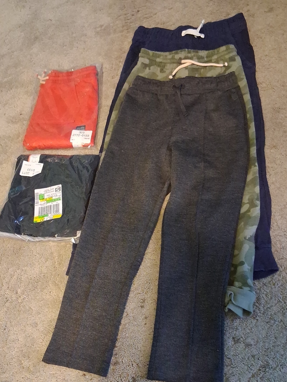 4 Pairs Of Boy's Pants And 2 Shirts Sz 7